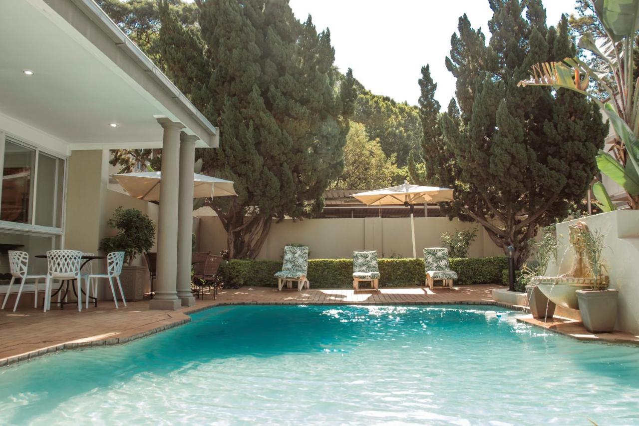 Villa Via Executive Suites With Power Back-Up ساندتون المظهر الخارجي الصورة