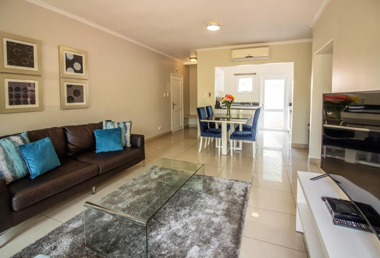 Villa Via Executive Suites With Power Back-Up ساندتون المظهر الخارجي الصورة