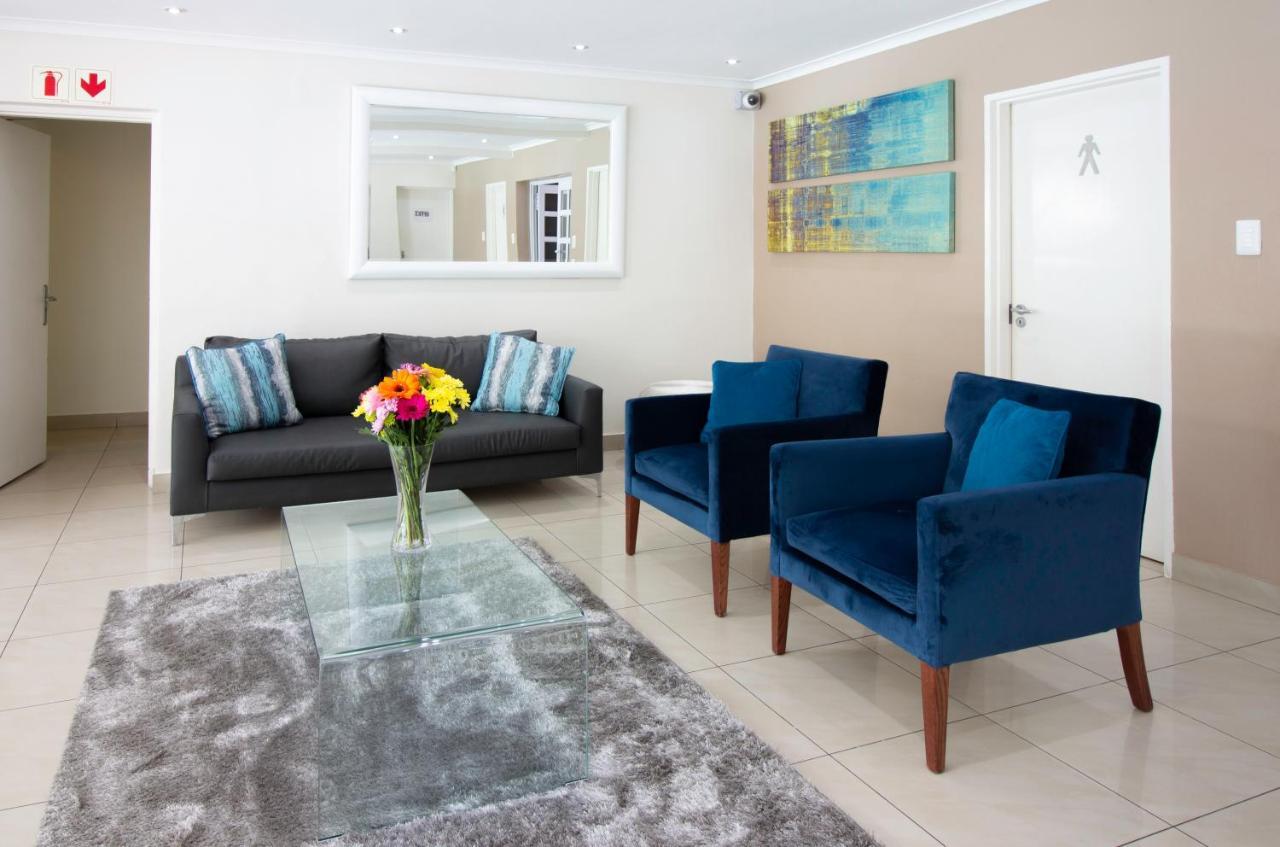 Villa Via Executive Suites With Power Back-Up ساندتون المظهر الخارجي الصورة
