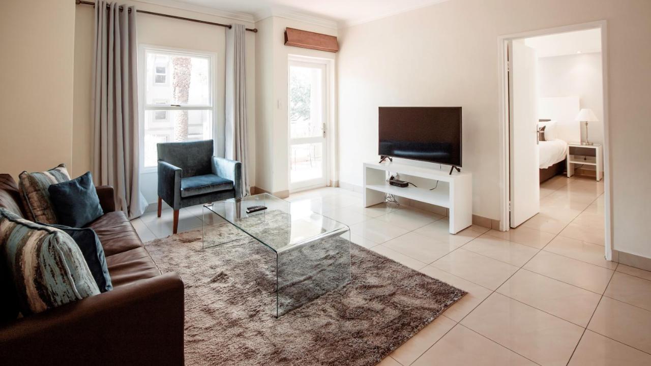 Villa Via Executive Suites With Power Back-Up ساندتون المظهر الخارجي الصورة