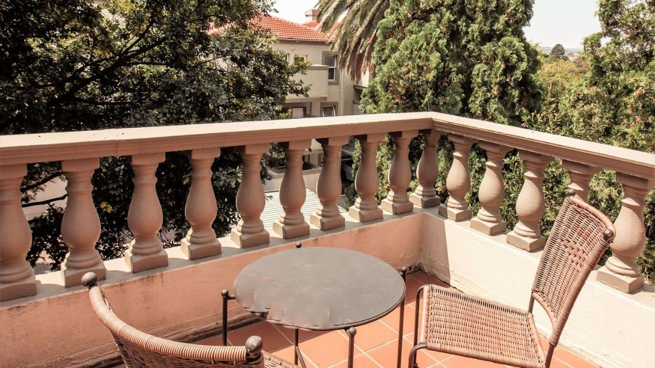 Villa Via Executive Suites With Power Back-Up ساندتون المظهر الخارجي الصورة