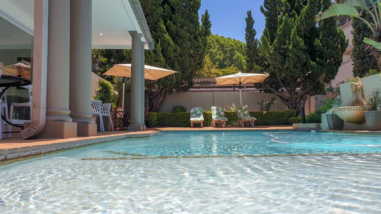 Villa Via Executive Suites With Power Back-Up ساندتون المظهر الخارجي الصورة