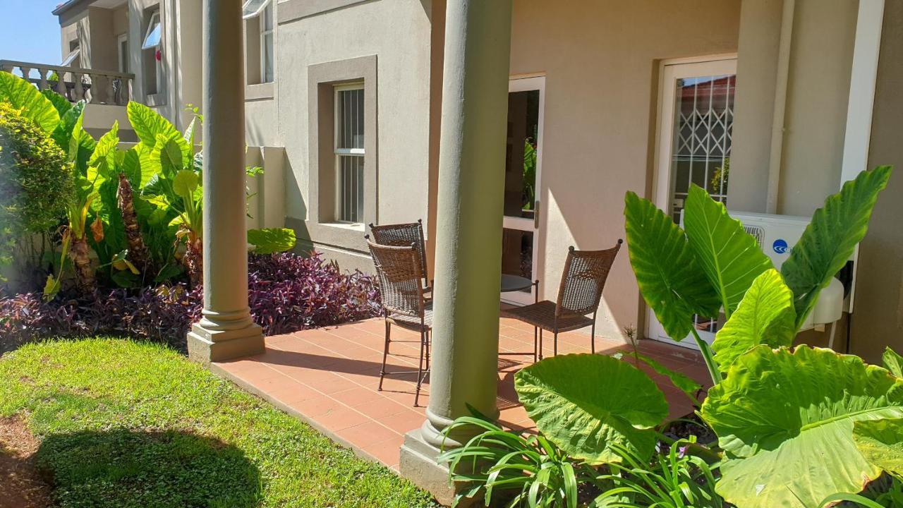 Villa Via Executive Suites With Power Back-Up ساندتون المظهر الخارجي الصورة